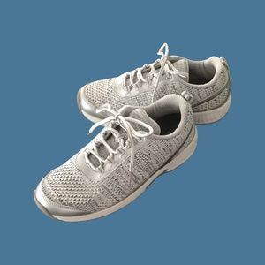 OrthoFeet 982 Like New Athletic Sneakers - Worn Once
